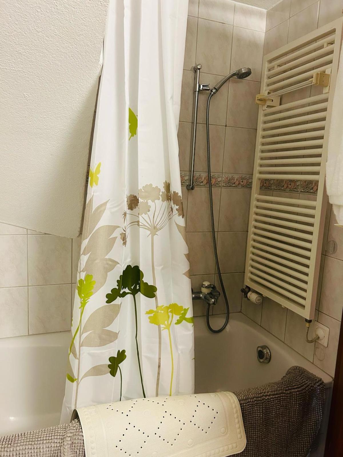 Flensa-ferienwohnung * Seewis im Prätigau